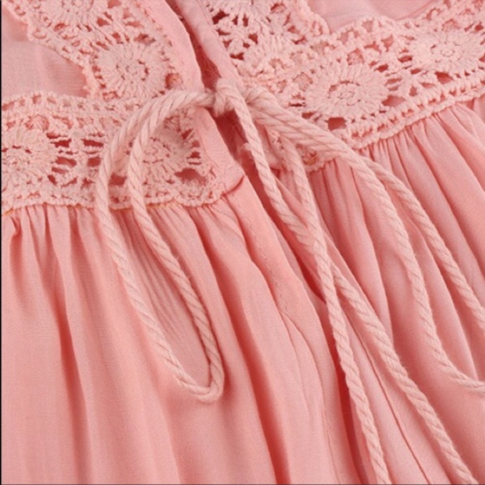 NWT beach cover up. Chic and pretty for that fun yet fashionable beach day. - Picture 4 of 5